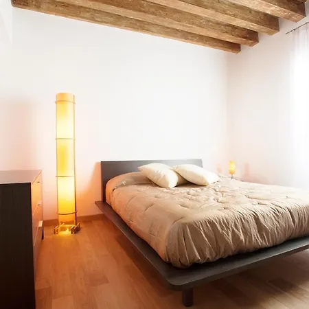 The Lion's House Apt2 * Venise